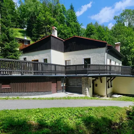 Maja - Polski W Czeskich Karkonoszach Bed and Breakfast